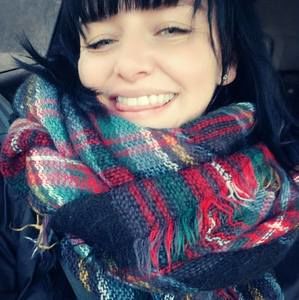 Meet your Posher, Karine
